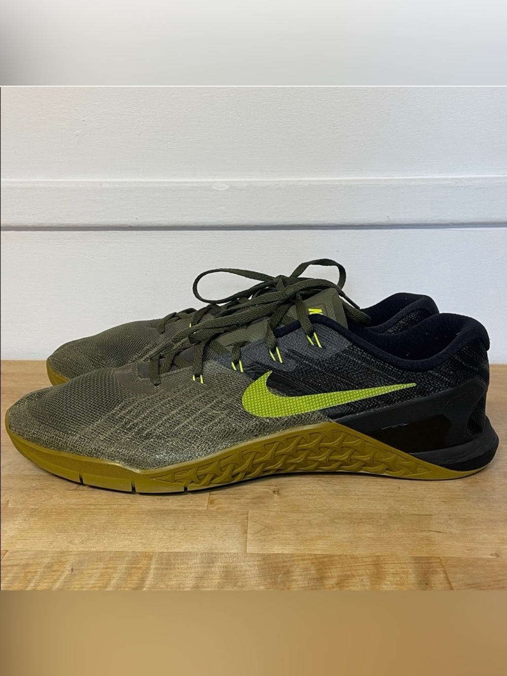 Nike Metcon 3 Men's Training Shoe - Medium Olive/Bright Cactus/Black Size 12.5